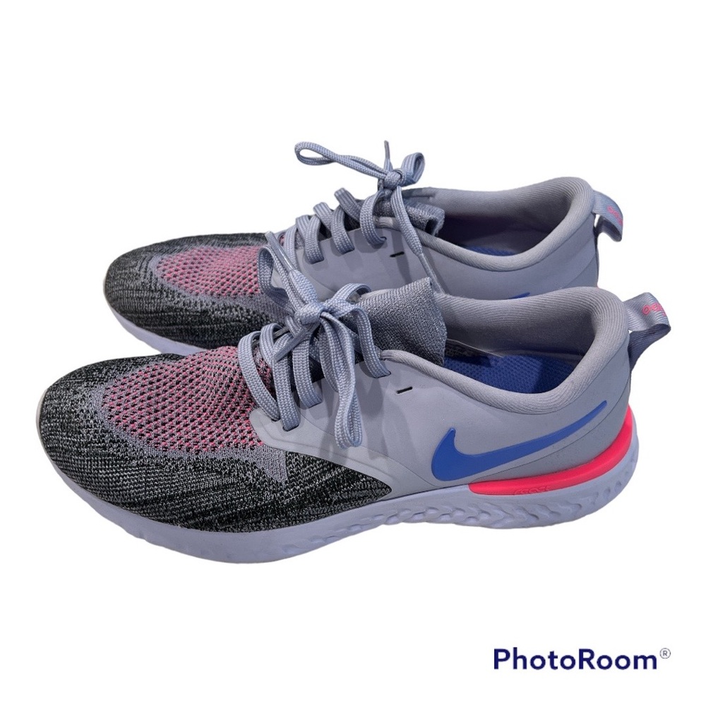 Nike Flyknit Running Shoes Gray Purple Women’s Size 8 Lightweight Sneakers